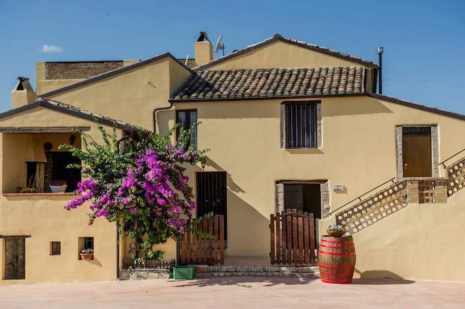 Masseria Del Vino Loreto Aprutino Exterior photo